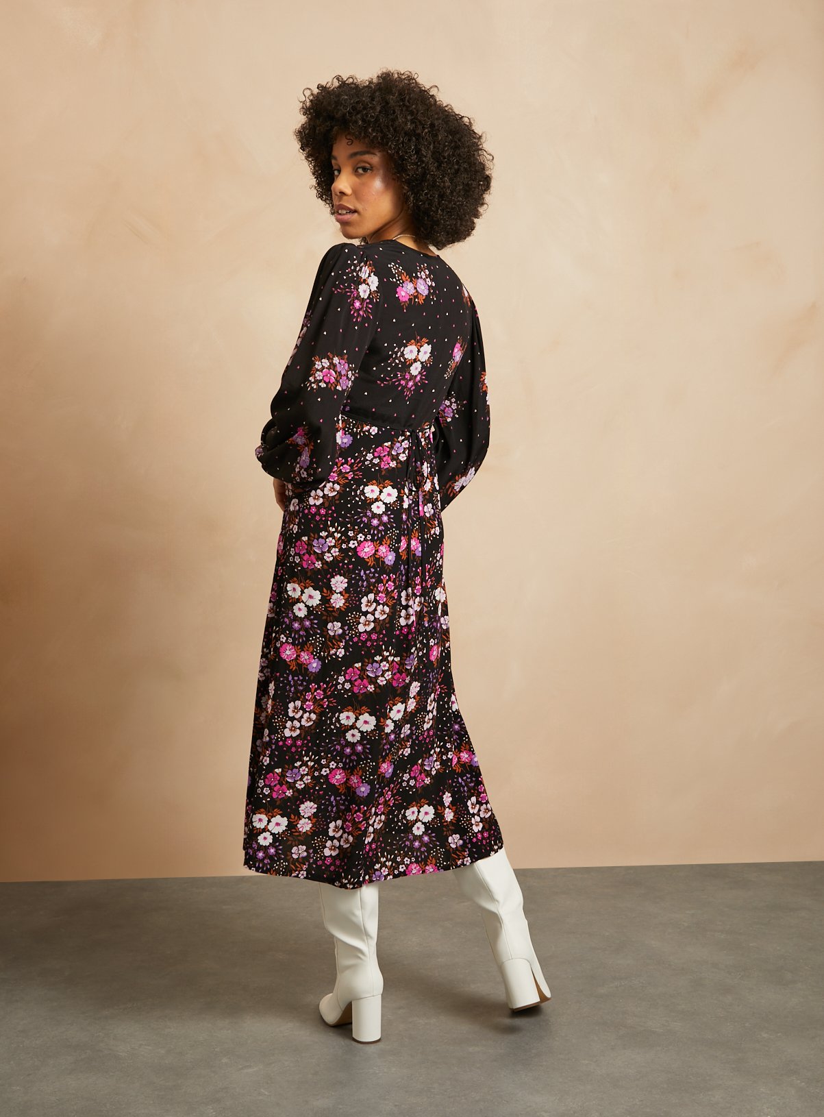 EVERBELLE Patchwork Floral Dress 6 - Image 4 thumbnail